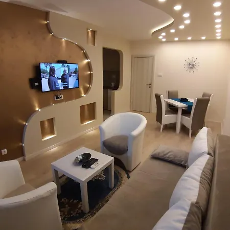 Danube Blue 2 Apartment *